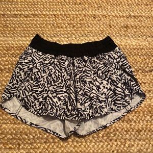 Lululemon Tracker Shorts Size 6